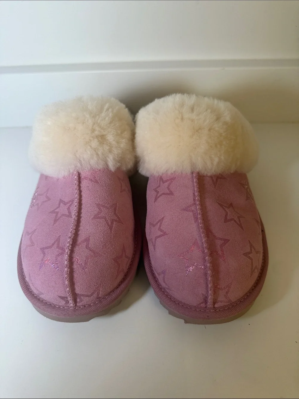 UGG Pink Star Shearling Cuff Slippers - Big Kids Size 6
